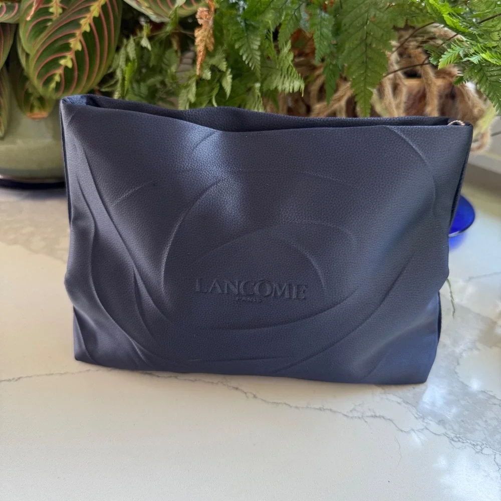 Lancome Paris Navy Blue Rose Embossed Cosmetic Makeup Bag Pouch Rose Gold Zip